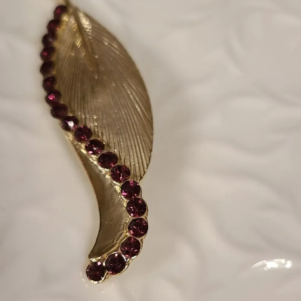 Vintage Leaf Brooch